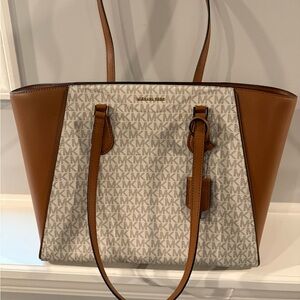 Michael Kors Large Leather Taryn Tote
